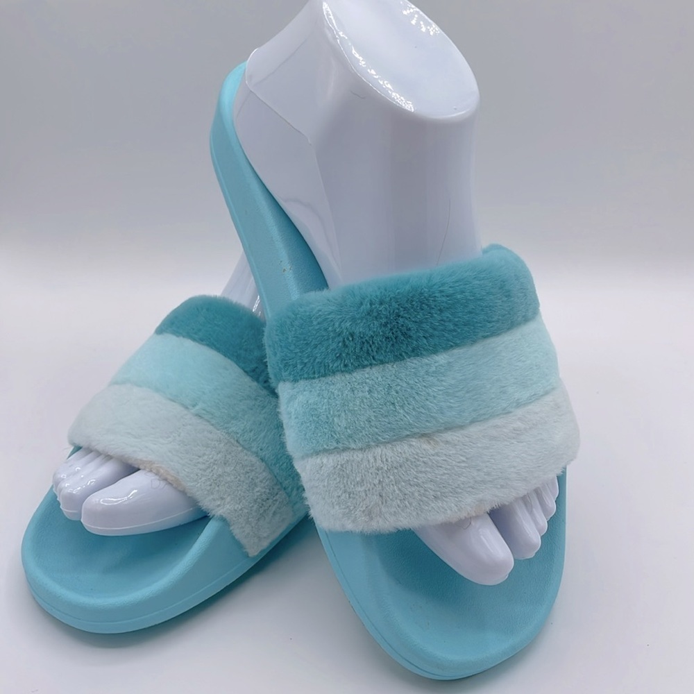 Victoria's Secret M 7 8 Women 3 Color Tone Stripe BLUE Faux Fur Slides Sandals